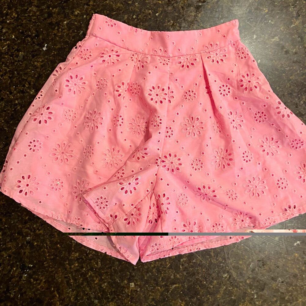 SheIn Women’s XS Pink Eyelet Floral Chino Shorts Elastic Waist